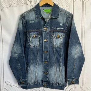 Stylish Blue Denim Jacket with Embroidery